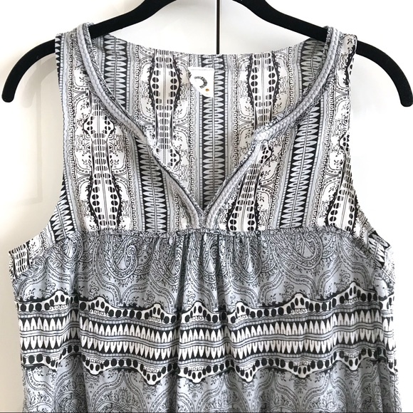 Like New Anthropologie Akemi + Kin Mixed Media Top - Picture 2 of 10